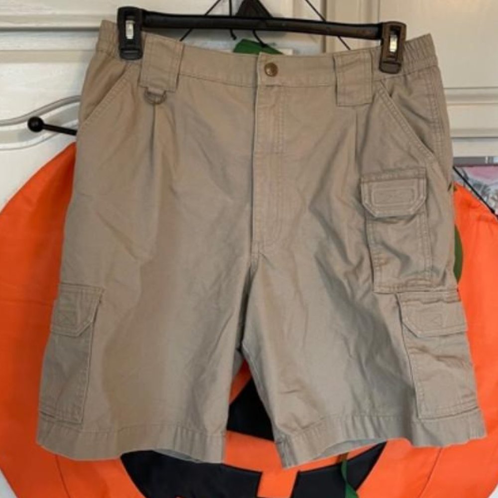 5.11 Khaki Shorts 34